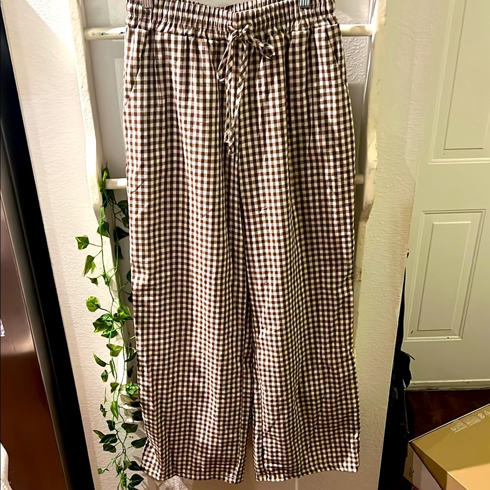 Drawstring brown gingham cotton pants
